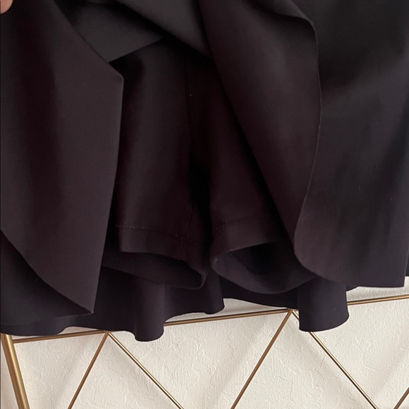 M (8) - Old Navy Girls Black Powersoft Active Skirt - Picture 2 of 5